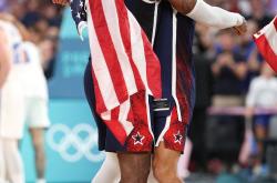 开云体育下载-夺冠狂欢过后，球队面临危机