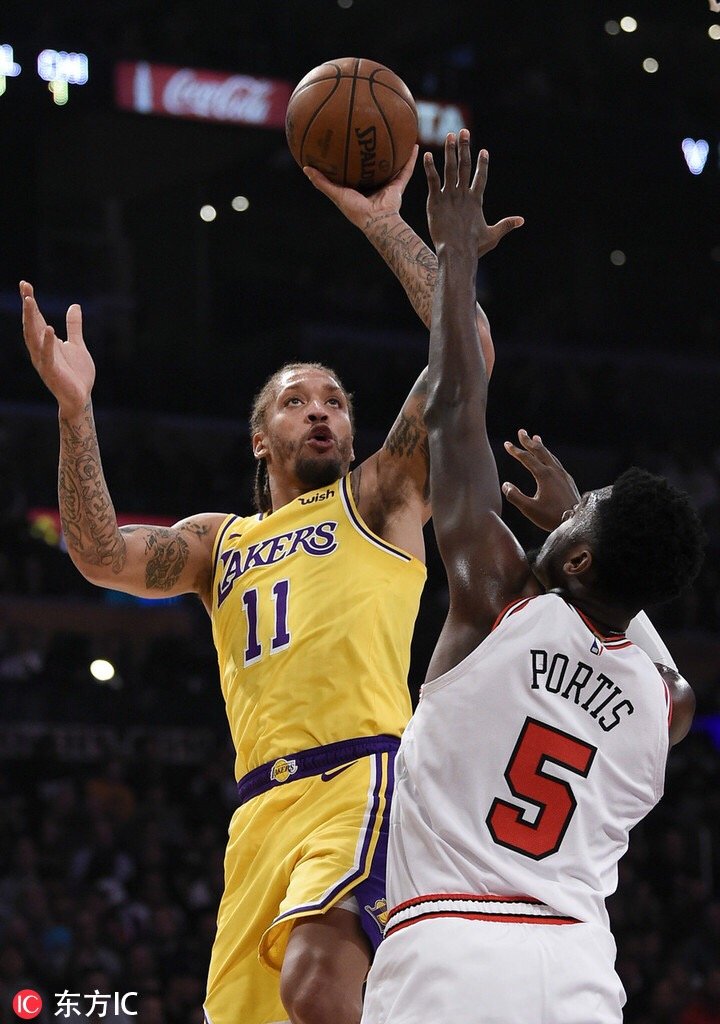 包含公牛不敌骑士遭遇两连败的词条