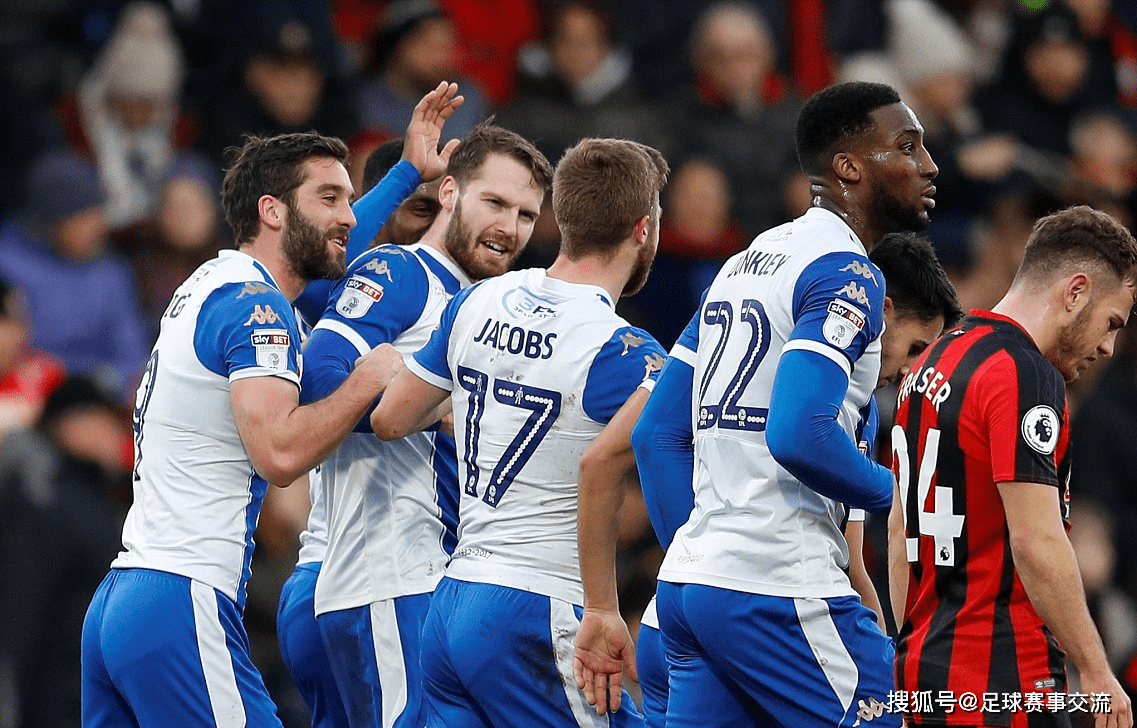 雄伟沙尔克大胜，迈向联赛冠军之路！的简单介绍