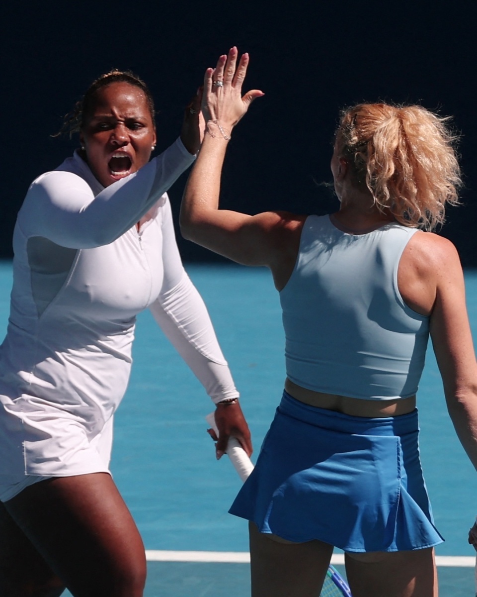 澳大利亚队晋级半决赛的喜悦