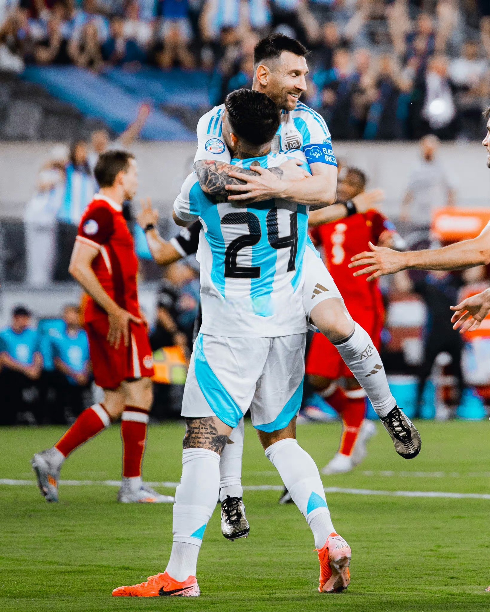 梅西连场进球，巴塞罗那凭借绝杀战胜对手的简单介绍