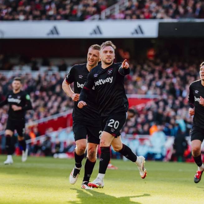 莱切斯特城客场大胜西汉姆联，豪取三分扩大领先优势的简单介绍