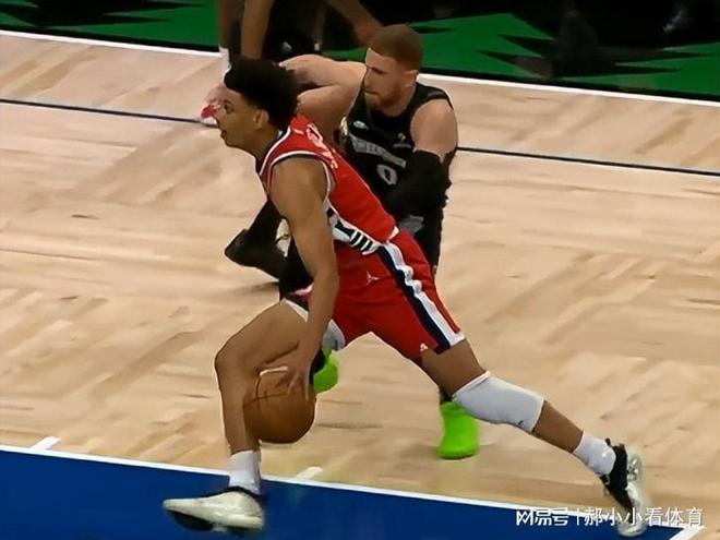 关于快船惨败公牛!兰德尔砍分难逃败局的信息 关于快船惨败公牛!兰德尔砍分难逃败局的信息